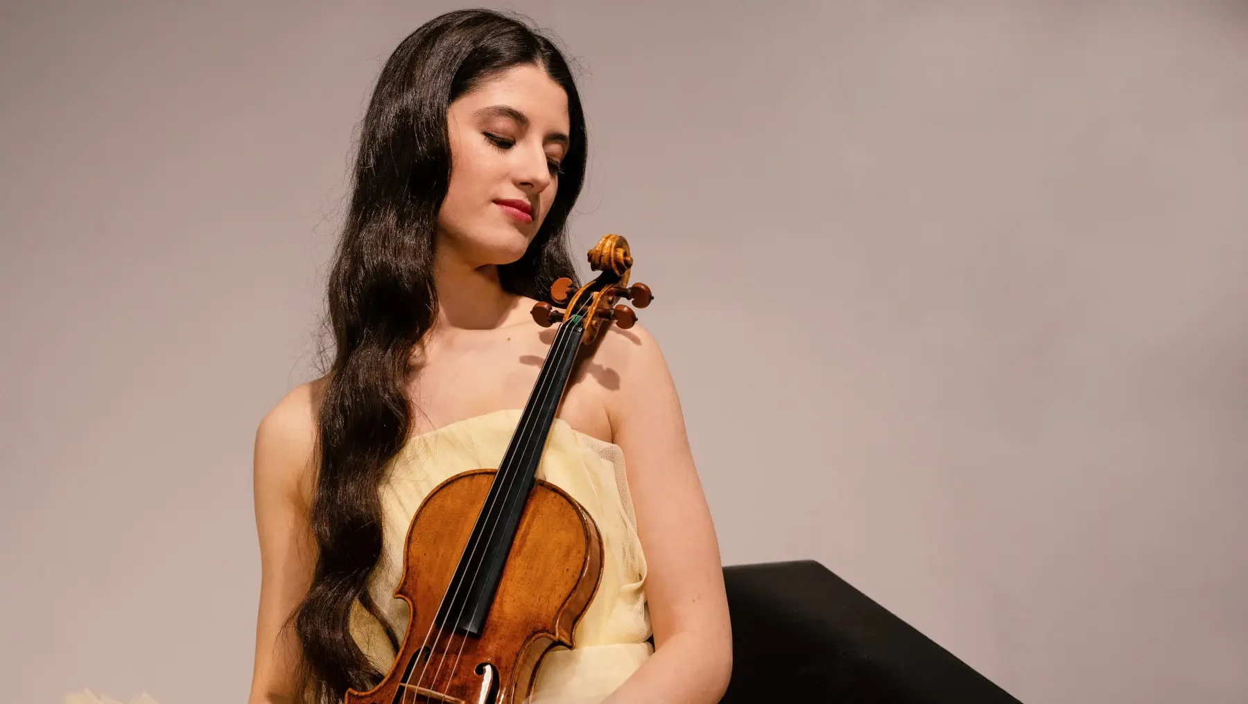 María Dueñas professionelle Geigerin klassische Musik