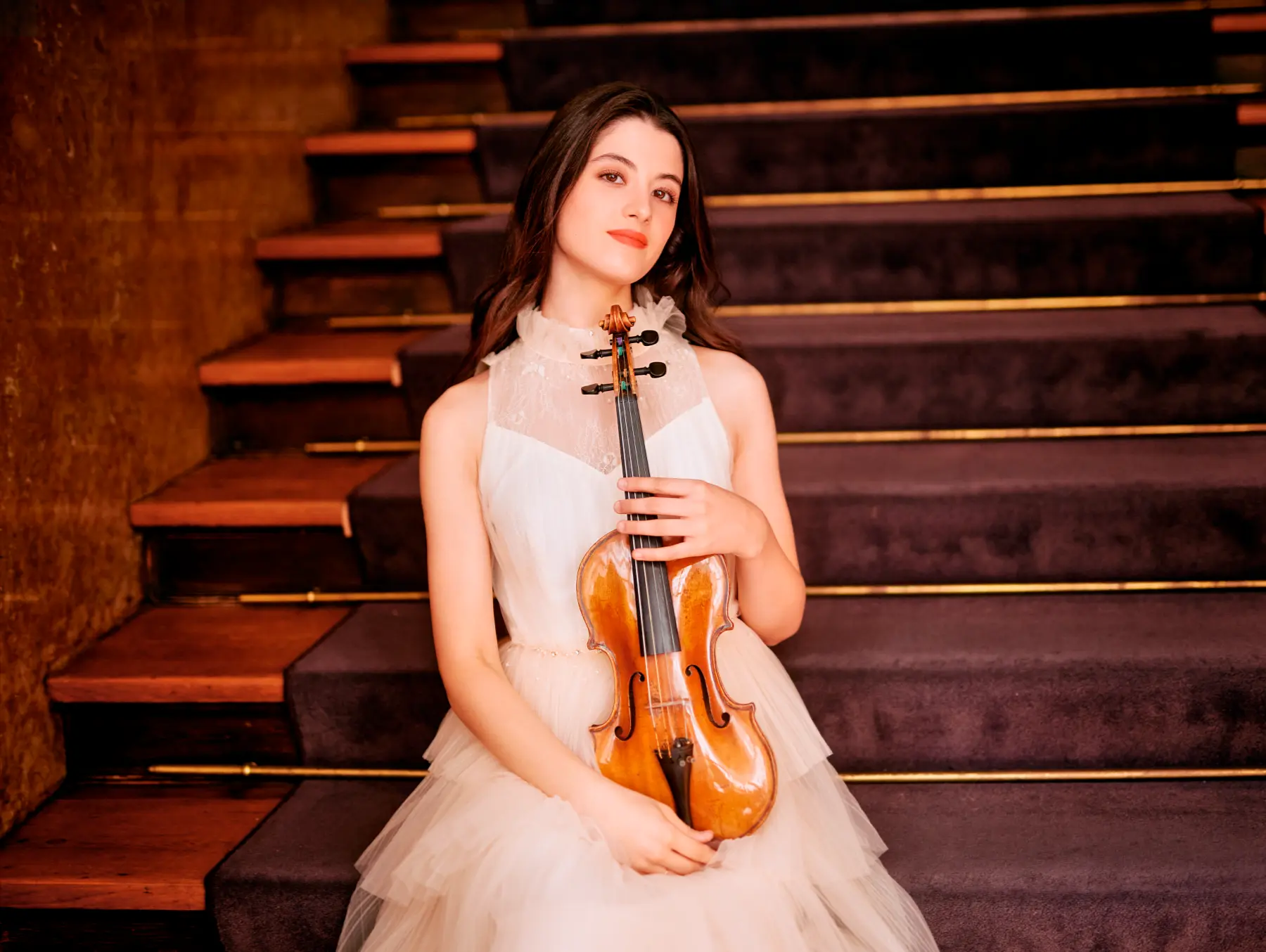 Violinista profesional María Dueñas música clásica